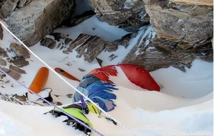 Эверест - Тело погибшего альпиниста более 15 лет является ориентиром высоты