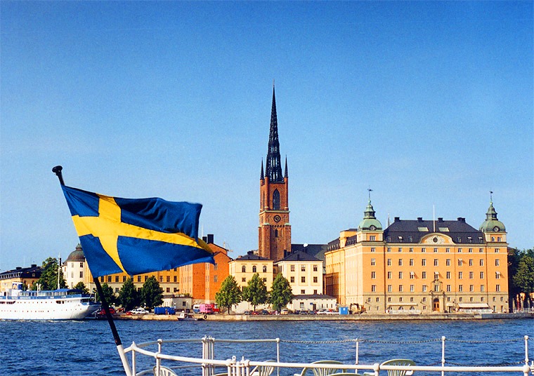 Страной происхождения ИКЕА является Швеция. Поэтому все выдержано в европейском стиле.