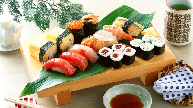 А не скушать ли нам суши