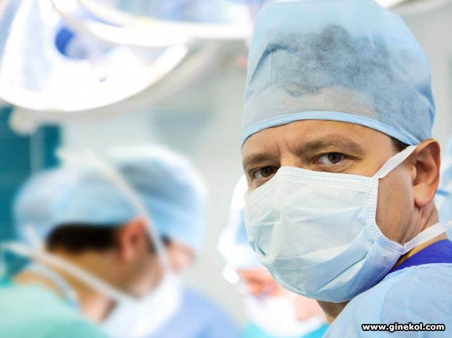 Удаление спаечного процесса из маточных труб проводят хирургическим путем