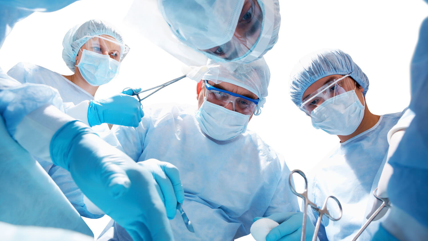 Операция аппендэктомии не является сложной для современных хирургов 