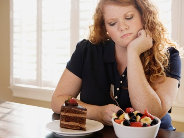 Лишний вес может стать причиной возникновения диабета.