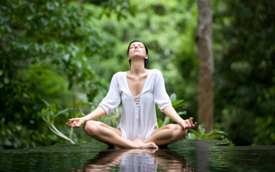 Асаны в йоге идеальны для медитации и расслабления