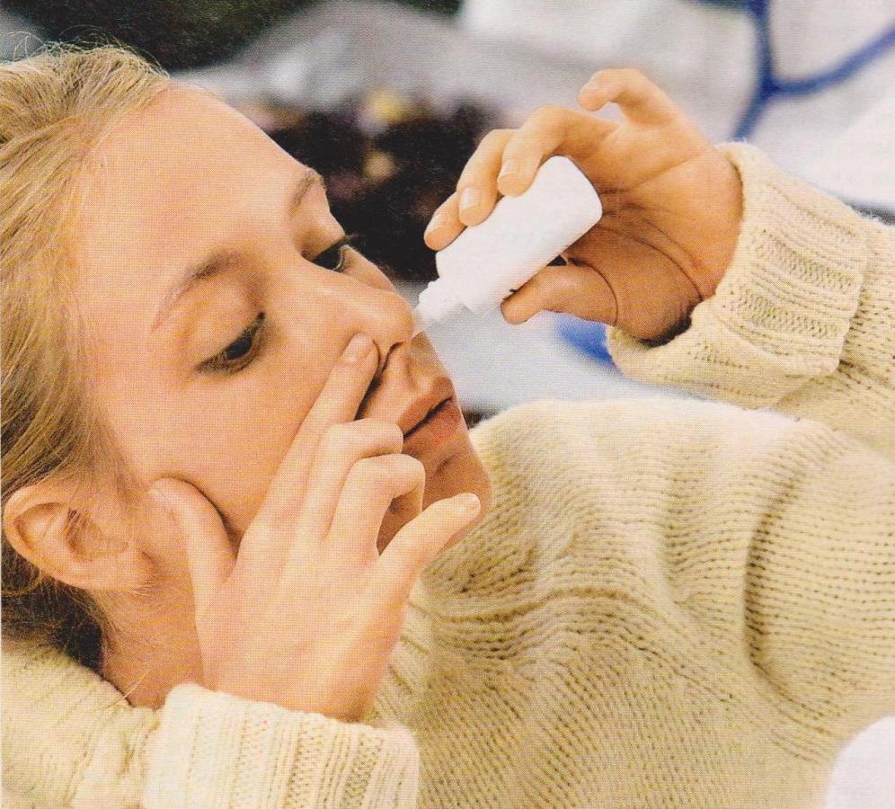 Противовоспалительные капли в нос восстановят дыхание
