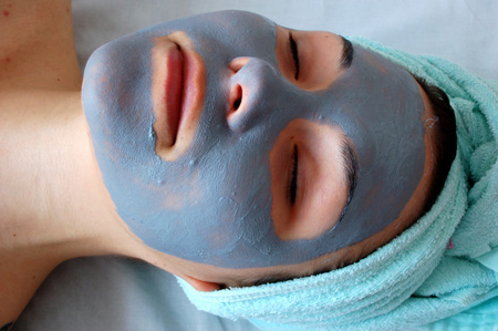 Голубая глина - чудодейственная маска