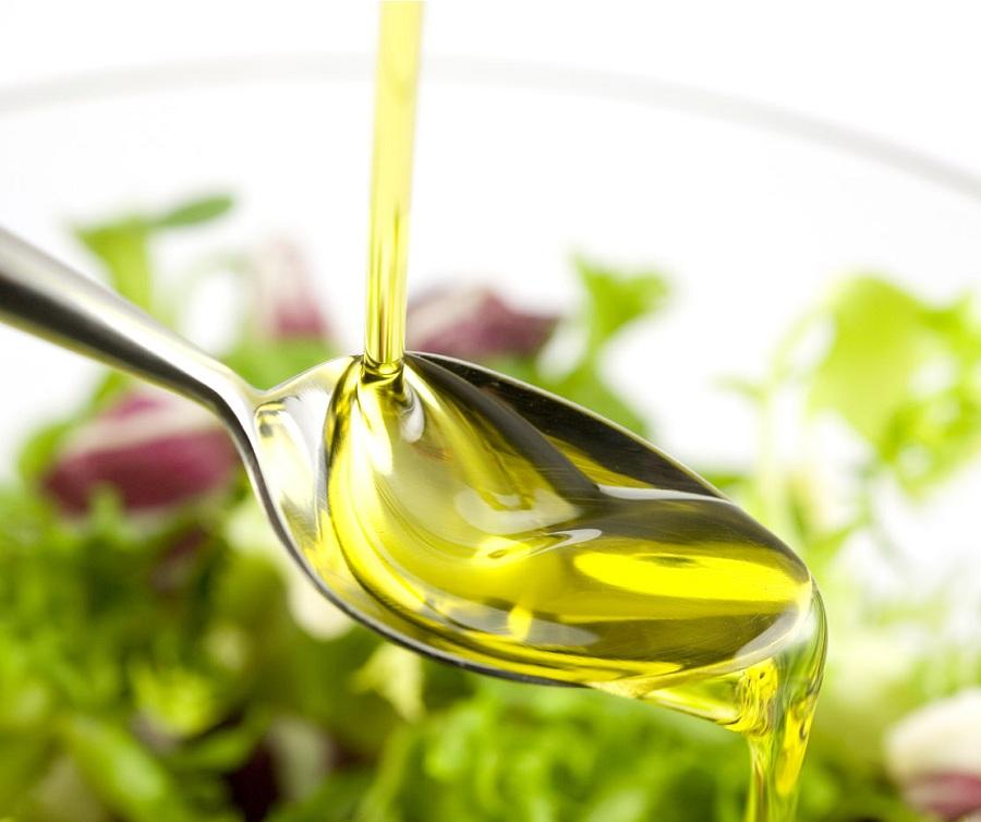 Растительные масла насыщают организм полезными жирными кислотами