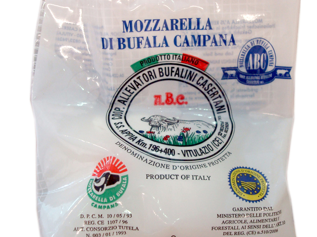 «Mozzarella di Bufala Campana d.o.p.»