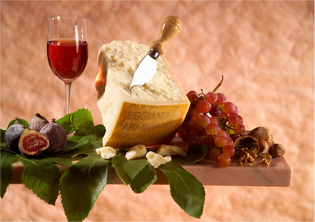 Пармиджано реджано - самый популярный сыр в Италии