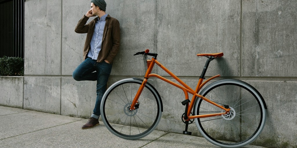 А городской велосипед добавит вам еще и индивидуальный стиль и сэкономит средства на проезд.